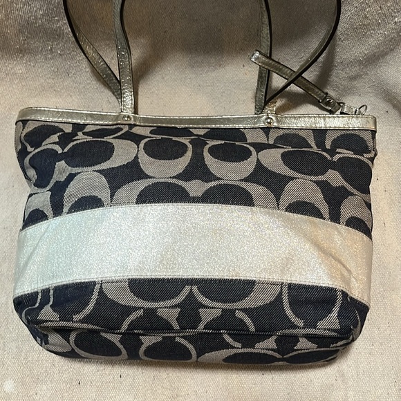 COACH Denim on Silver Shoulder Bag! - Picture 6 of 16